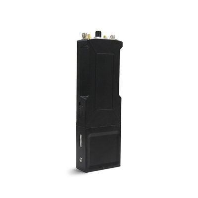 IP66 MESH Radio 4W MIMO 350MHz-4GHz adaptable para la policía militar